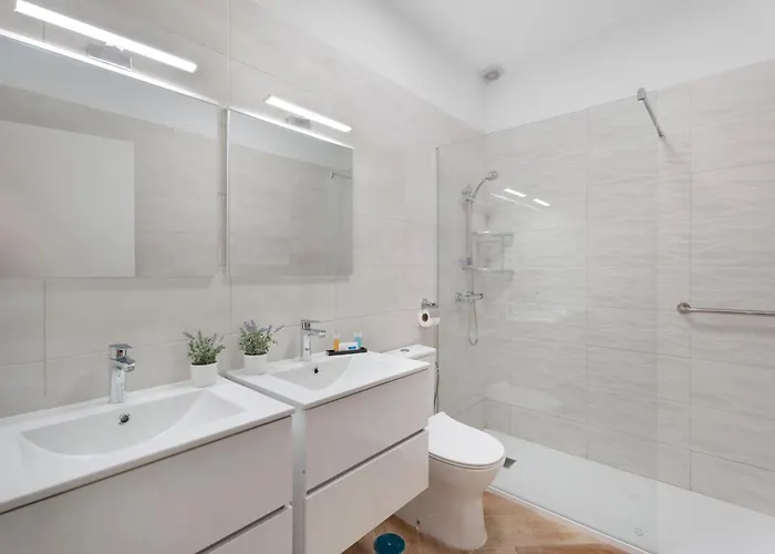 Apart Delfin Amarillo Los Gigantes